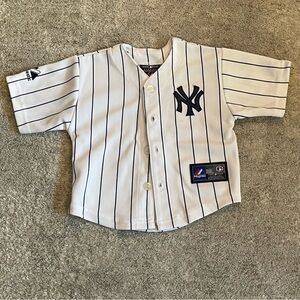 Majestic Kids New York Yankees Pinstripe Jersey - Jeter 2